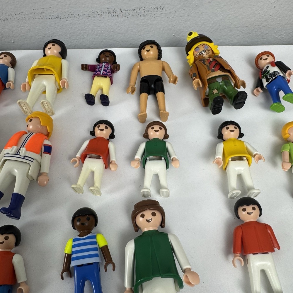 Huge Playmobil Lot 100+ Figures Animals Accessories Bulk Kids Toy Bundle - Picture 9 of 16
